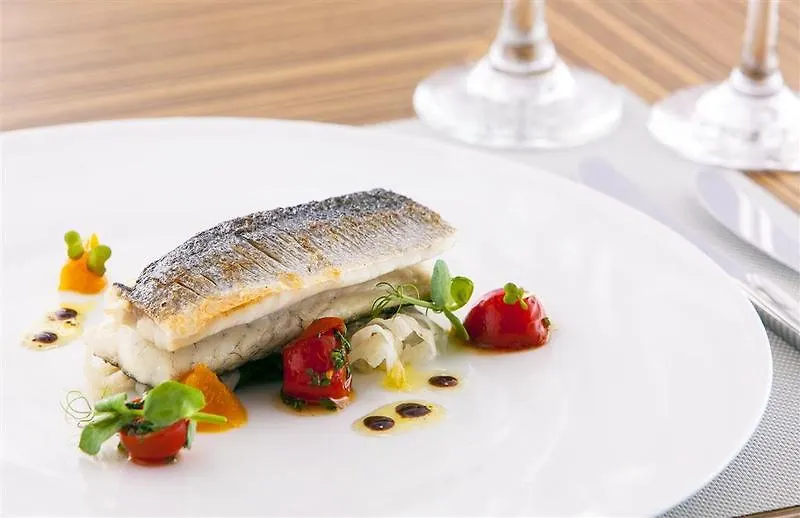Saint Julian's Malta Marriott Resort & Spa מלטה