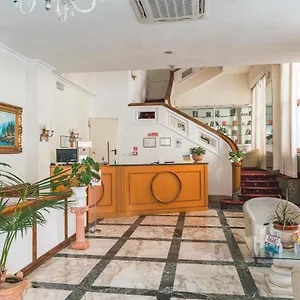 https://san-giusto.it-romehotels.com